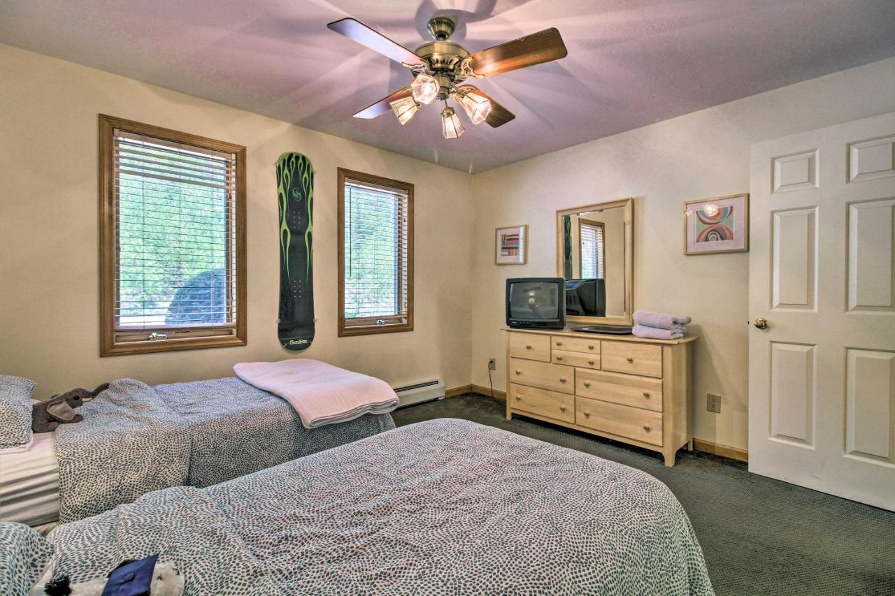 Timber Creek Townhome With 2 Decks And Mtn Views! West Dover Exterior foto