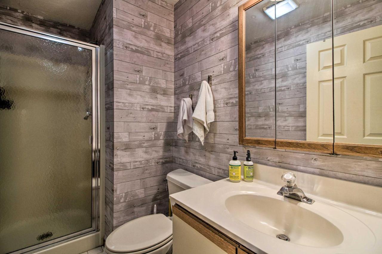 Timber Creek Townhome With 2 Decks And Mtn Views! West Dover Exterior foto