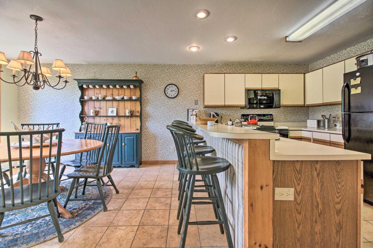 Timber Creek Townhome With 2 Decks And Mtn Views! West Dover Exterior foto